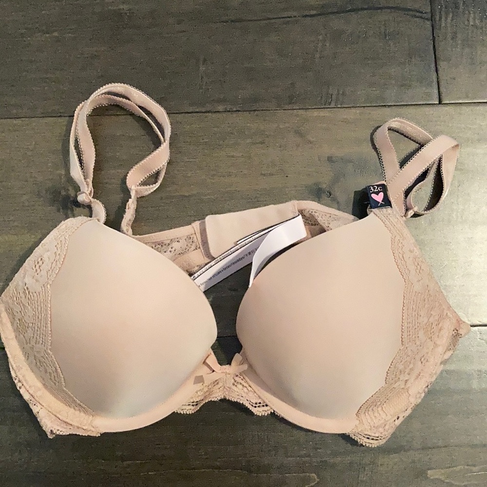 NWT Victoria’s Secret Push Up Bra